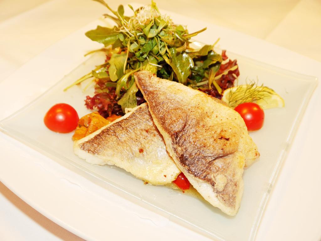 Kreuz-Post Hotel-Restaurant-Spa フォグツブルク エクステリア 写真